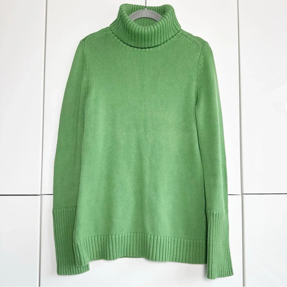 Banana Republic Cotton Turtleneck Sweater Kelly Green Size Medium Button Cuffs - Picture 1 of 8